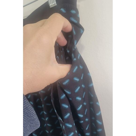 Lululemon Shorts Mens Large Athletic Casual Sporty Streetwear Gym Shorts - Picture 7 of 9